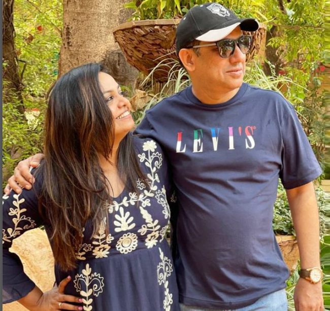 Parag Desai enjoy holiday with her wife