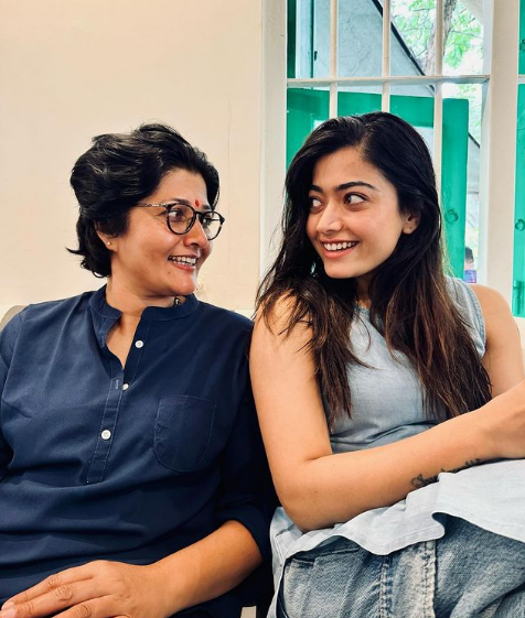 Rashmika Mandanna with Mother (Suman Mandanna)