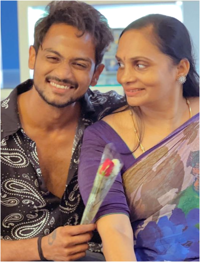 Shanmukh Jaswanth with Mother