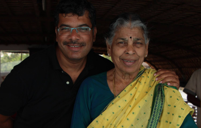 Maheshwer Peri with Mother